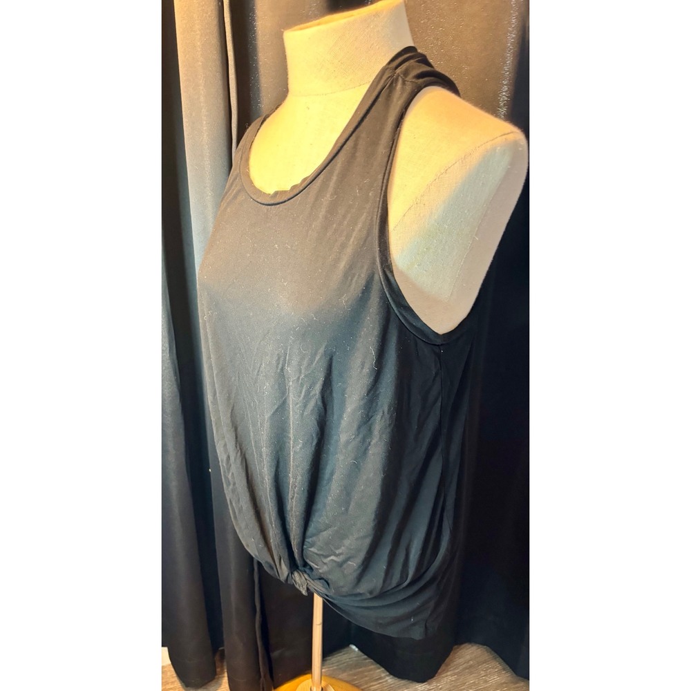 Emma's Closet Black Sleeveless Front‎ Knot Tank Top Size Medium